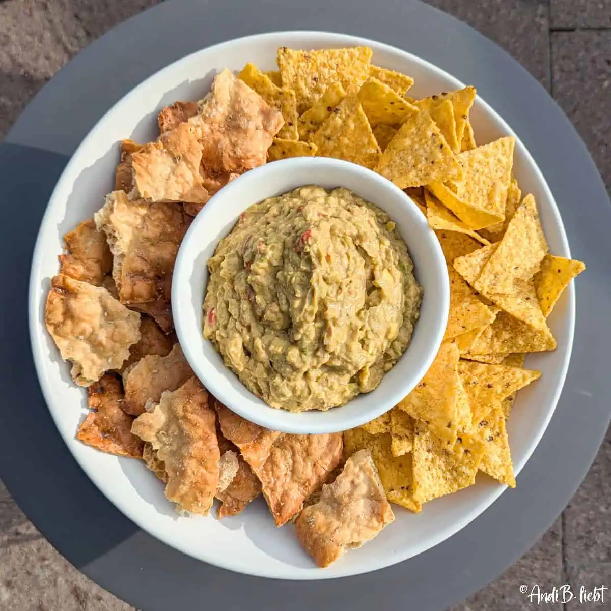 Avocado-Dip mit Frischkäse